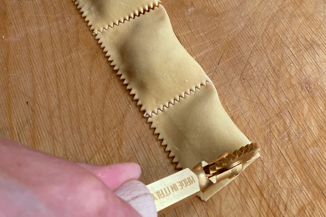 Fluted Pasta/Pastry Wheel Cutter